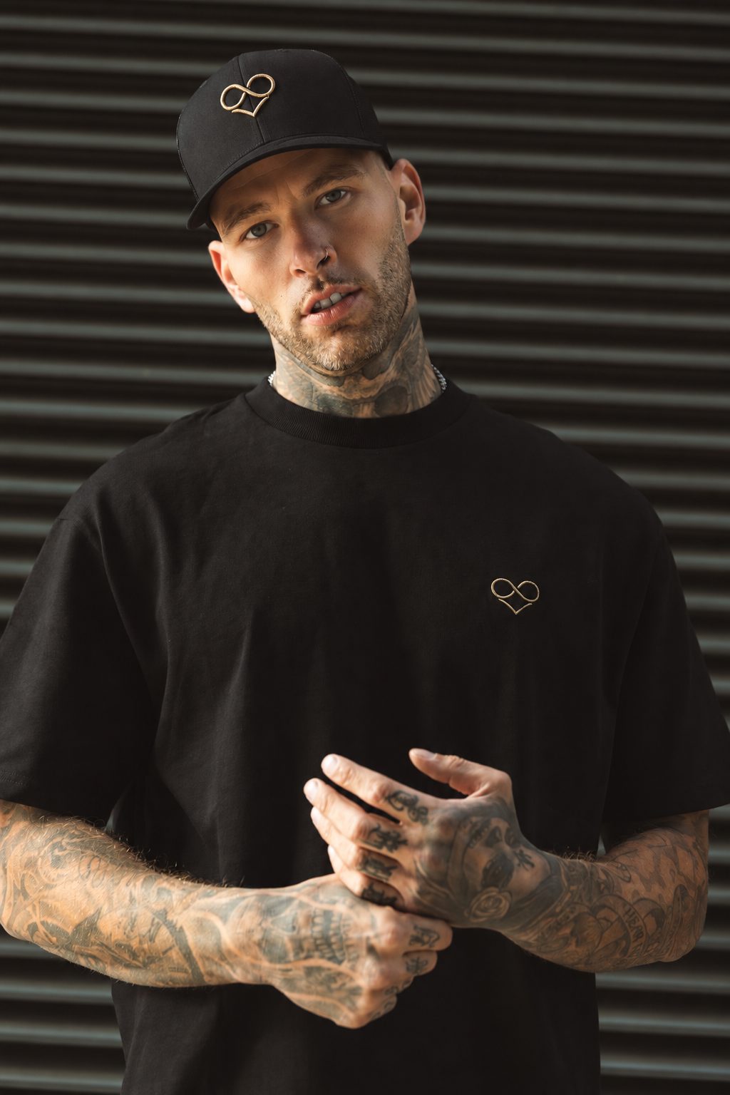 lap-colour-black