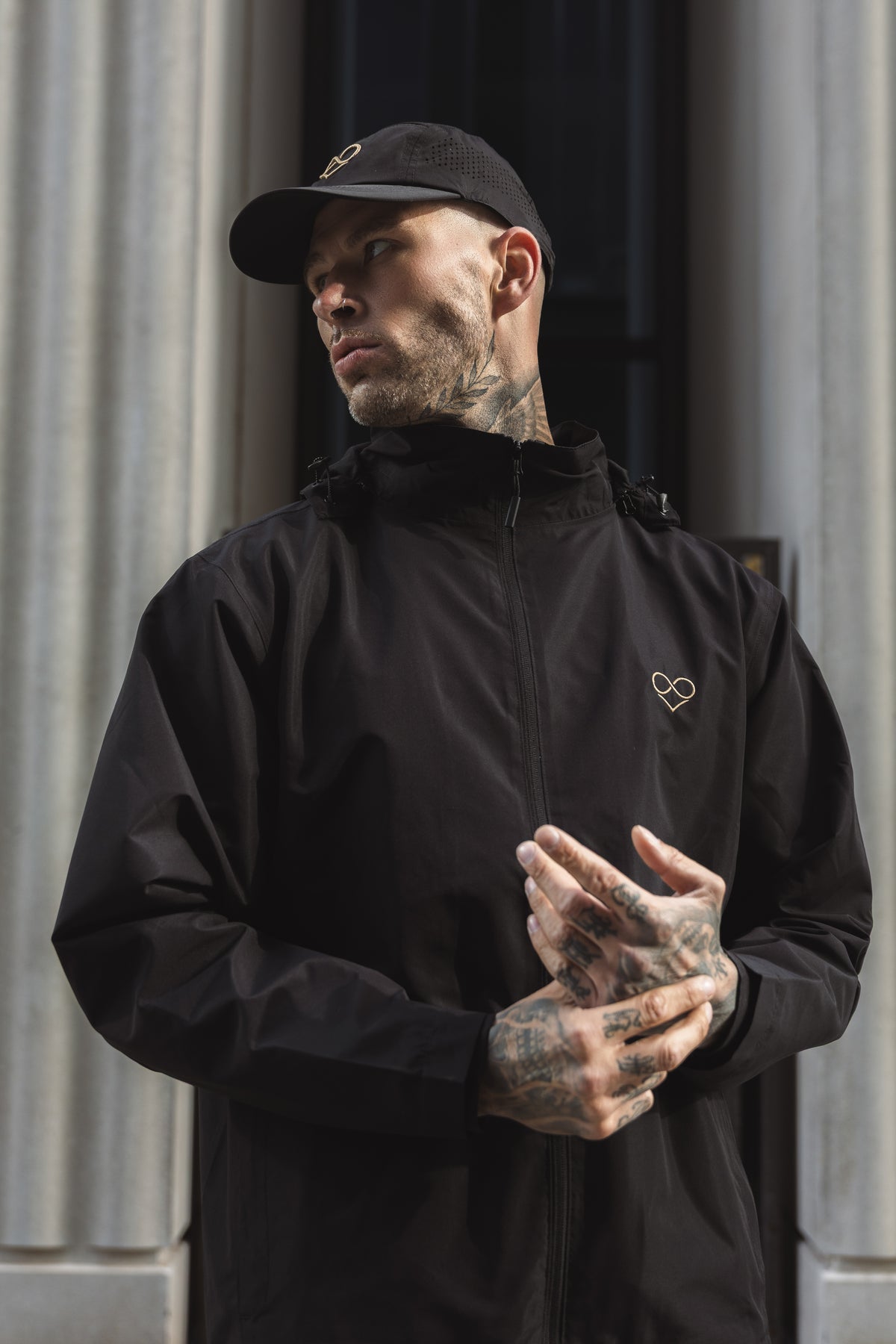 lap-colour-black